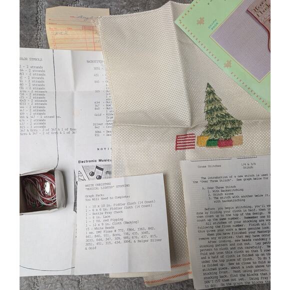 Cross Stitch Kits Lot of 3 CHRISTMAS THEMED crafty diy handmade busy hands hobby - Picture 6 of 10